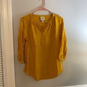 🛍💫🍃ST. JOHN’S BAY Mustard Long Sleeve Blouse PS